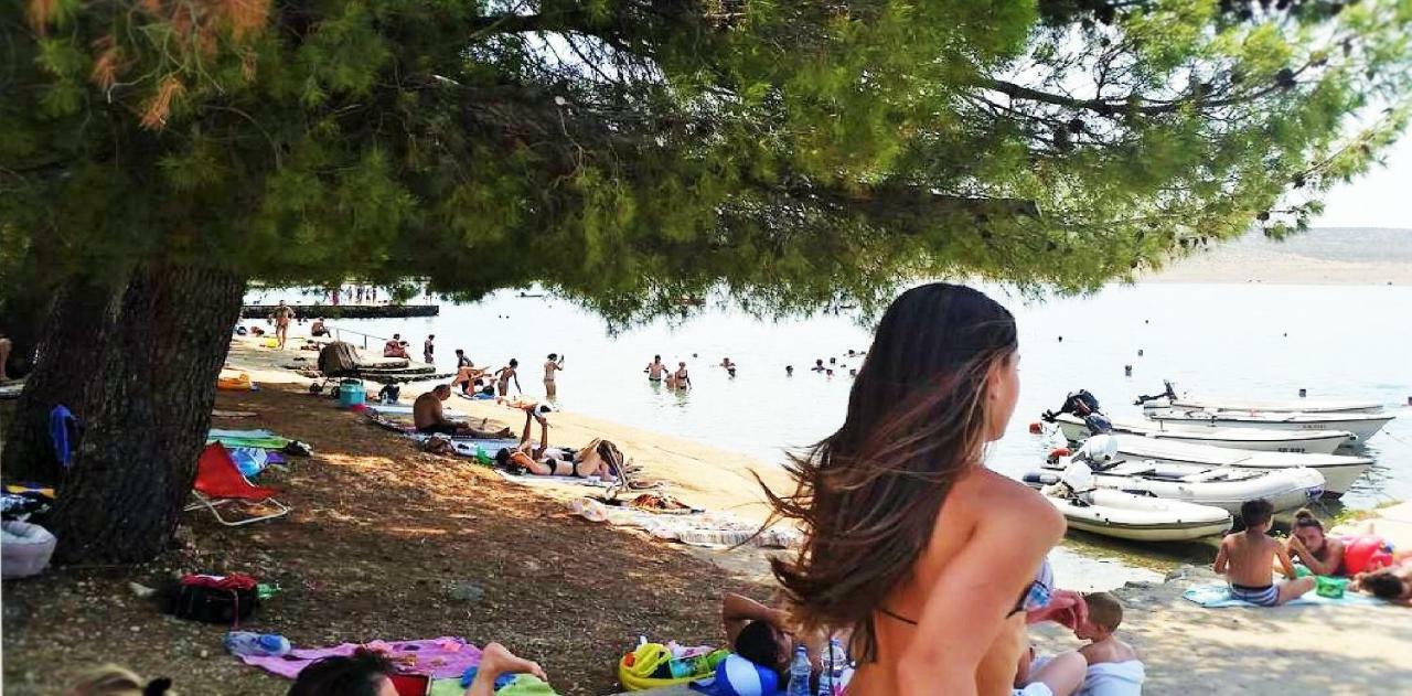 Apartmani Mala Sirena Maslenica Extérieur photo